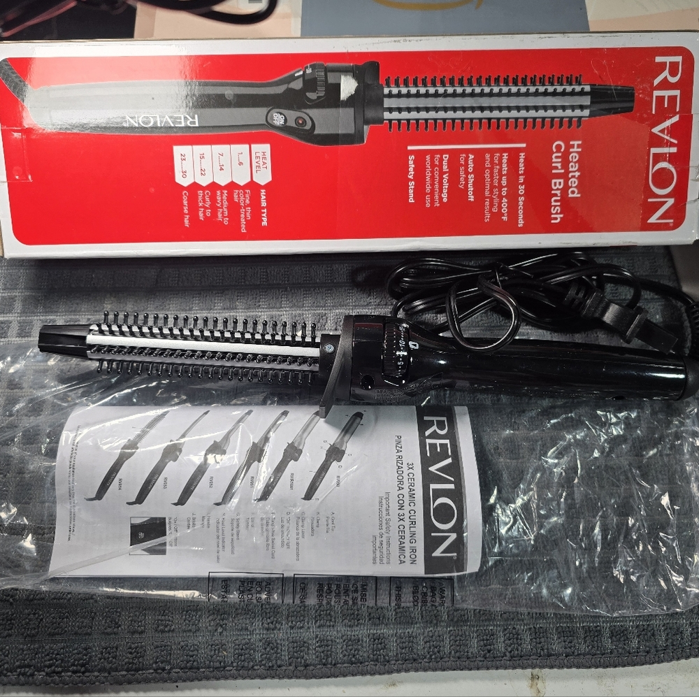 Revlon Black and Red Heated Curl Brush New